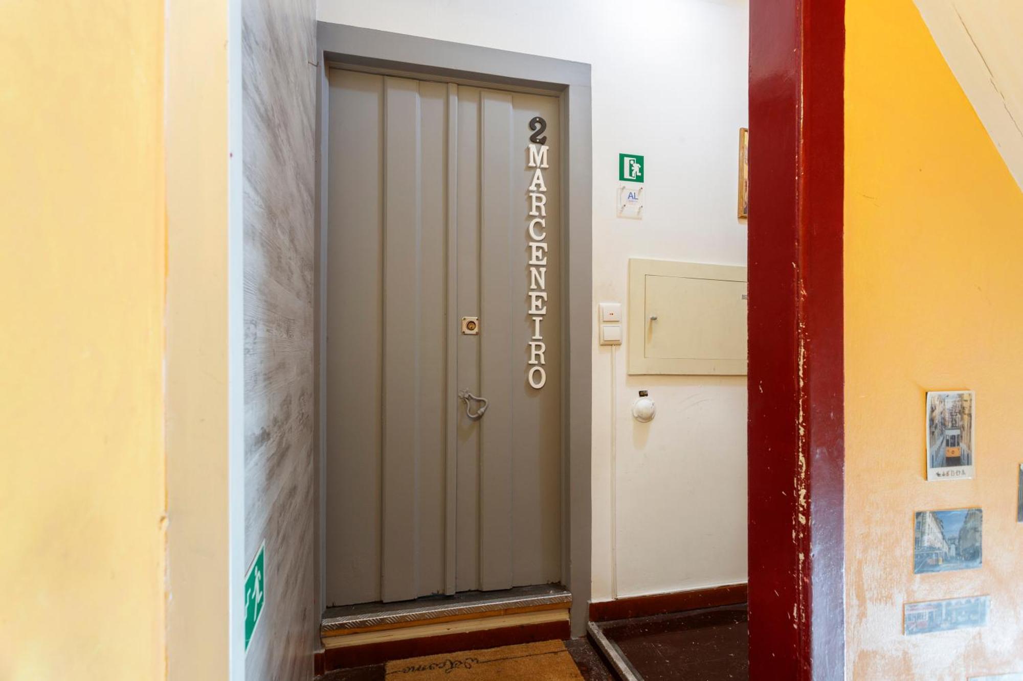 Casas De Fado Apartment *